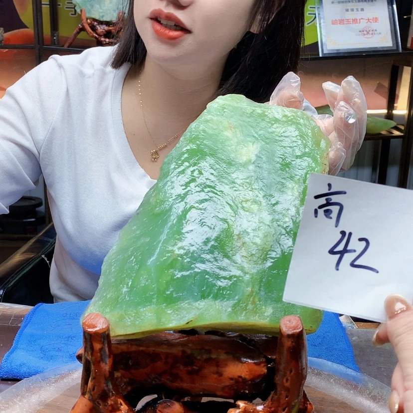 【闪购商品】未镶嵌蛇纹石玉原石莫***穷