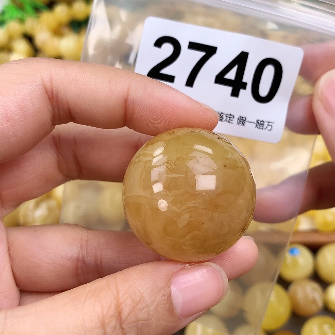 未镶嵌琥珀珠宝奇石33.6