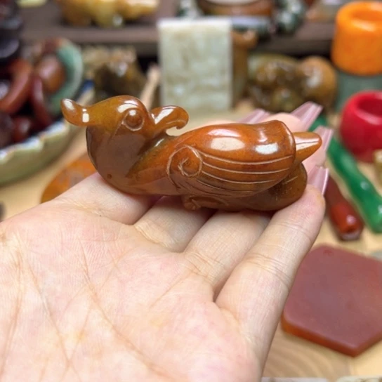 未镶嵌蛇纹石玉颈饰