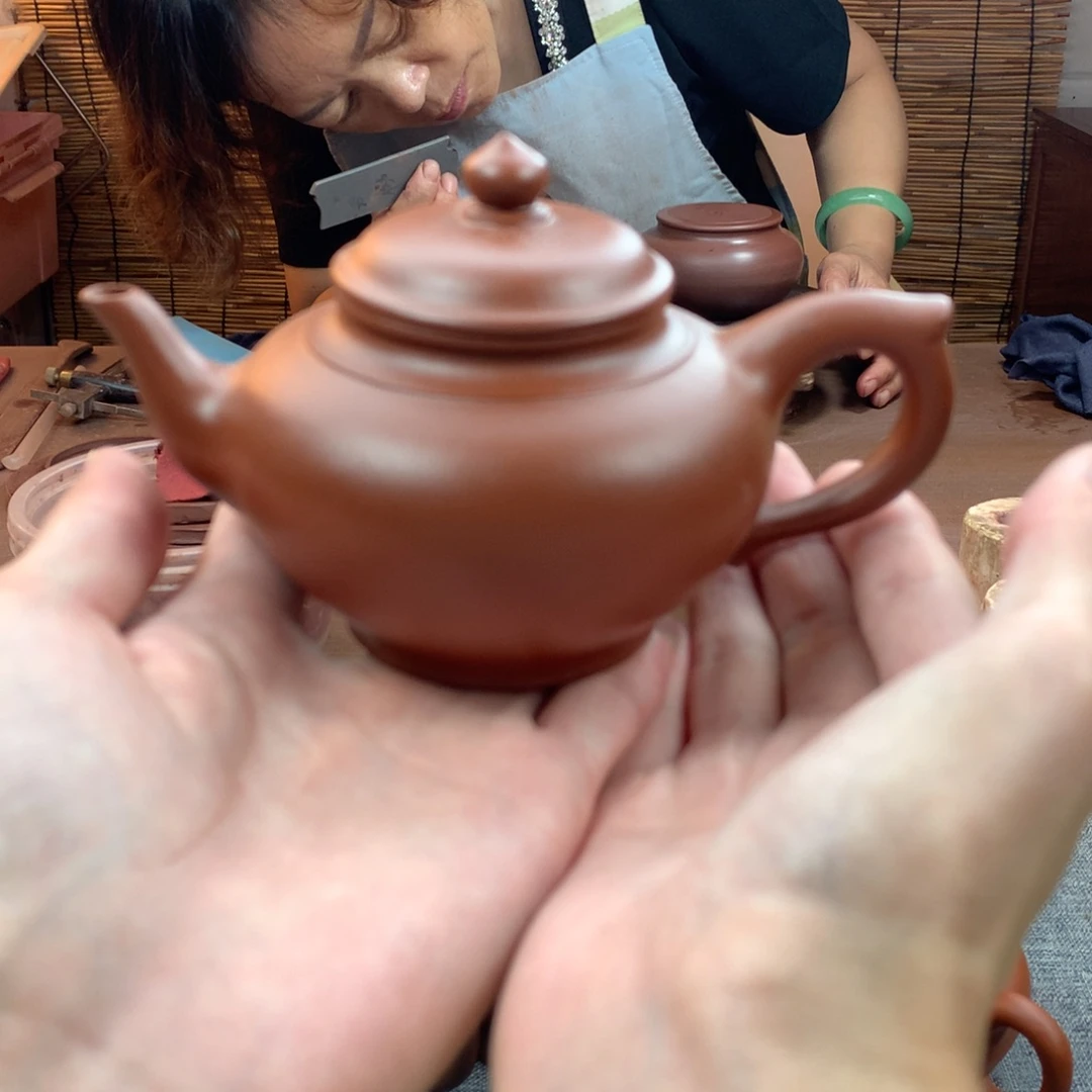 紫砂茶壶笑樱 朱泥 220cc 周宜君