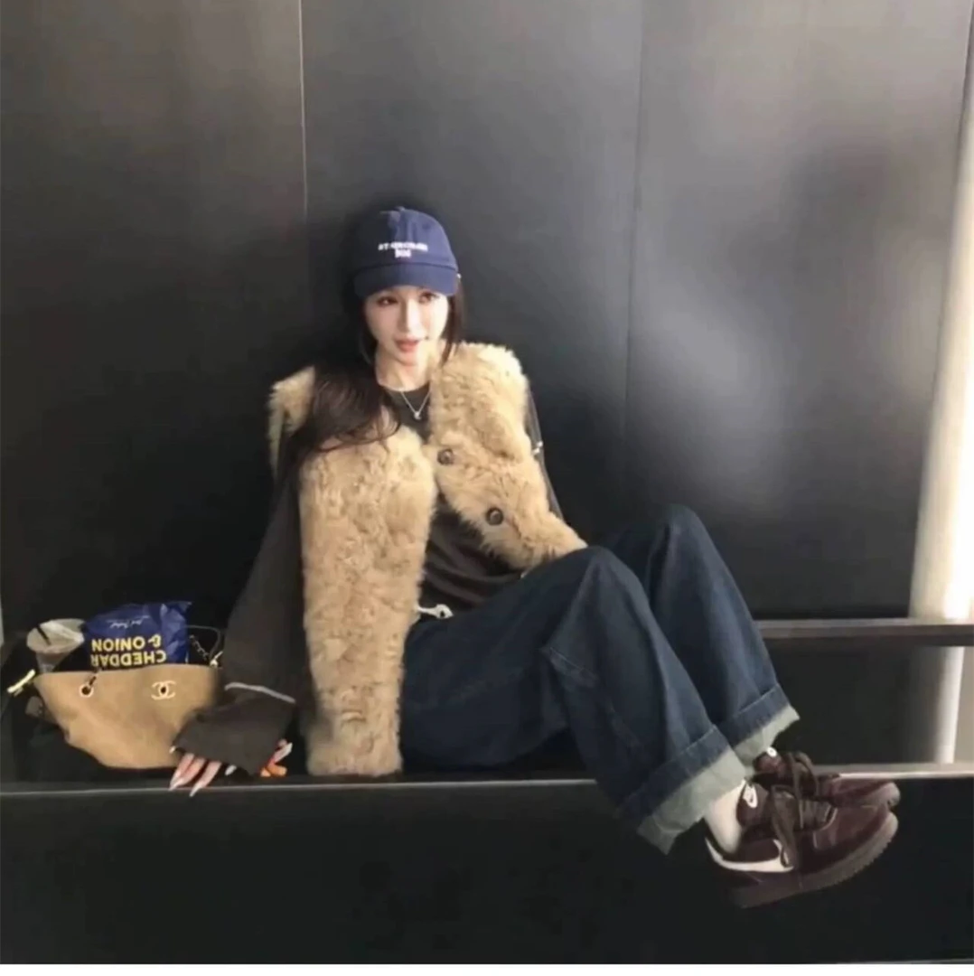 2025秋冬季仿羊羔毛皮草马甲 “欧尼马甲”立领女马夹