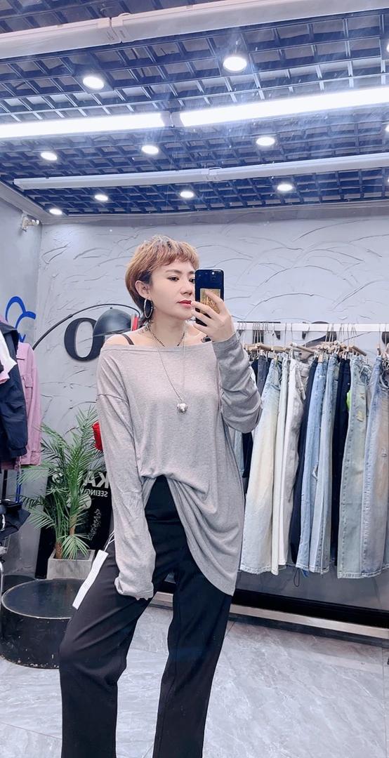 面膜一字肩宽松长袖T恤女露肩打底衫春秋辣妹风上衣（卡码拍小）