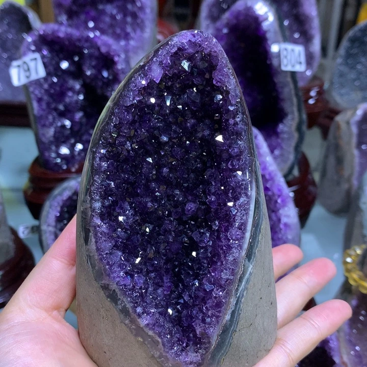 未镶嵌水晶大型摆件（非配饰）