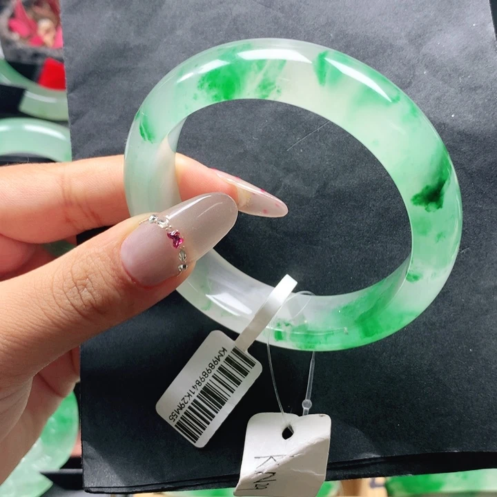 普***普石英质玉手镯55未镶嵌