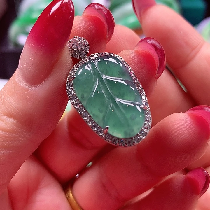 颈饰未镶嵌翡翠翡翠