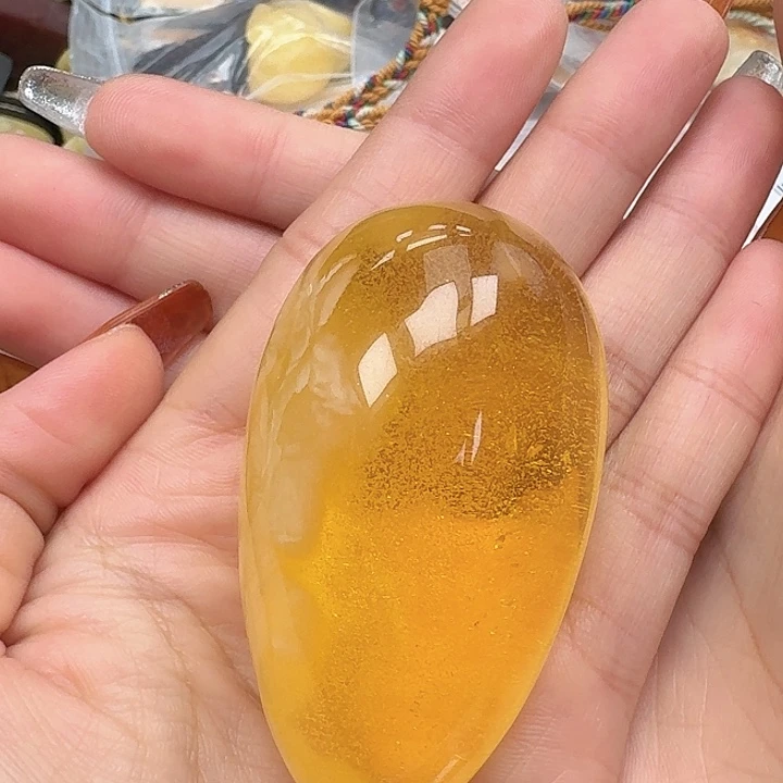 大***S琥珀未镶嵌珠宝奇石