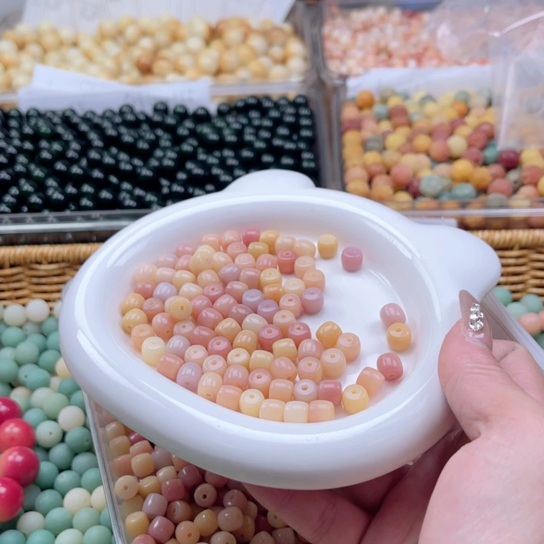 白玉菩提吊坠z8mm120颗。微瑕迷你zhiq