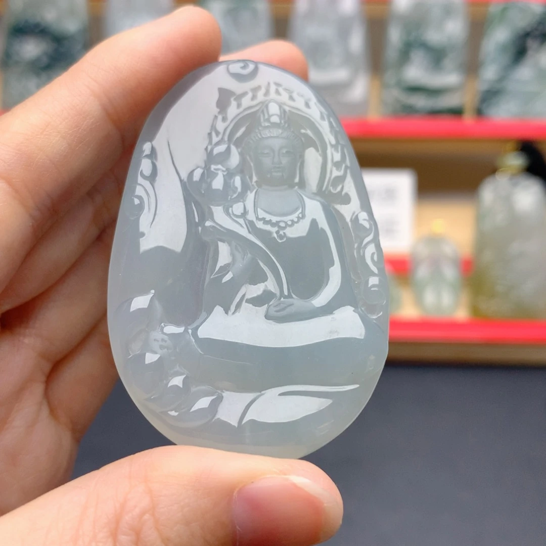 翡翠未镶嵌颈饰素衣