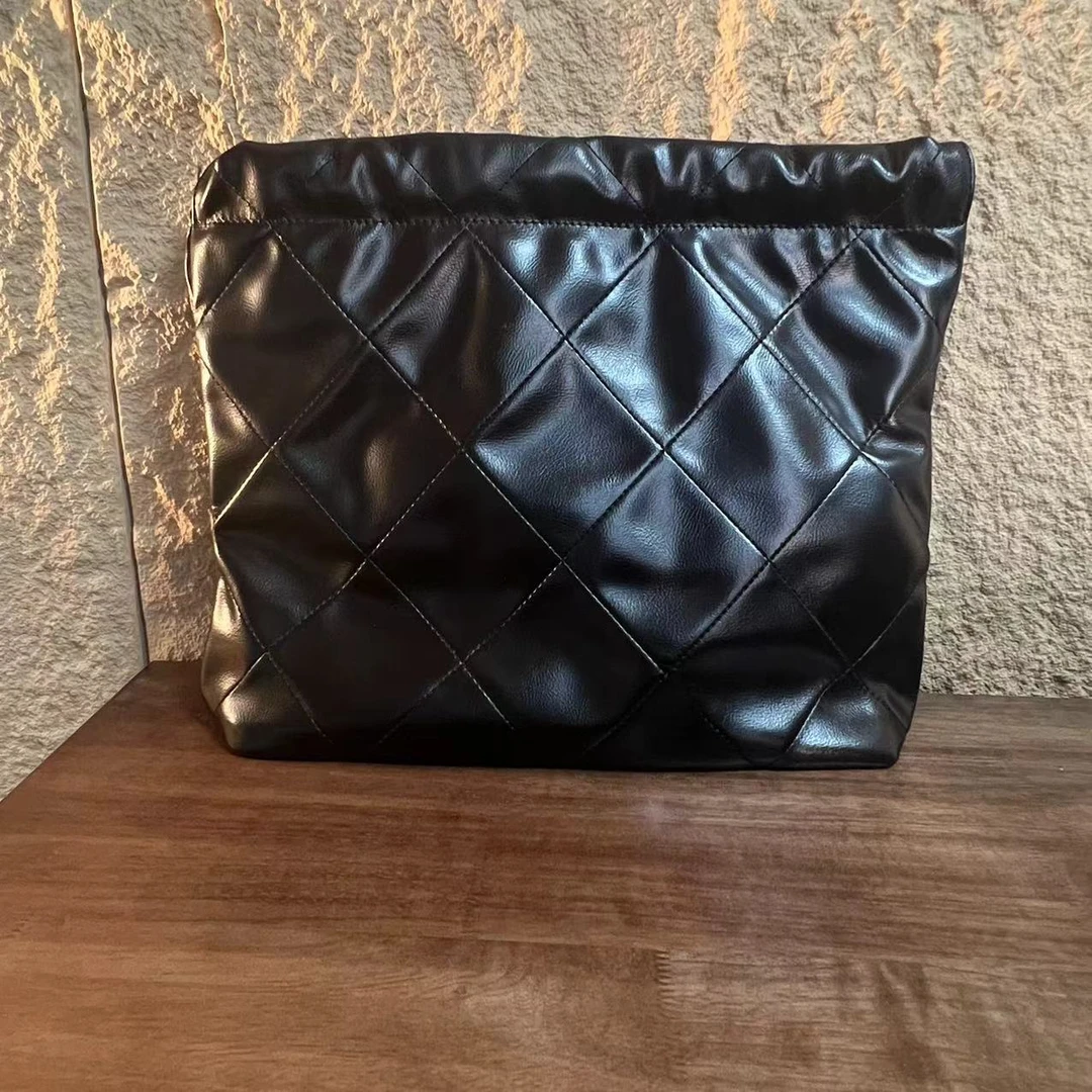 YNPO24年秋冬新款真皮重工女包大垃辣袋黑色30cm