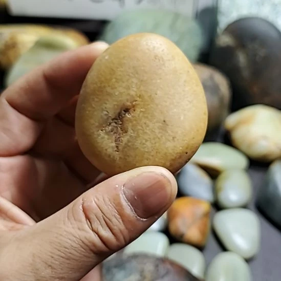 和田玉（糖玉）未镶嵌挂件
