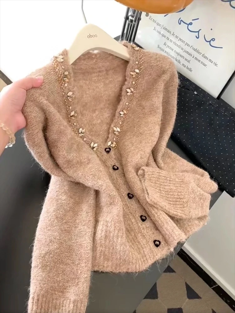 设计感V领烫钻长袖针织开衫女装秋冬新款巨好看气质显瘦软糯毛衣