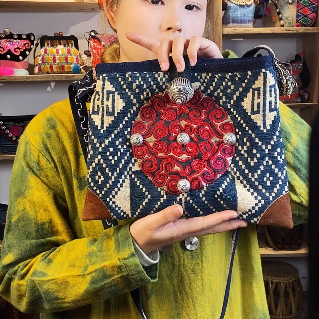 织绣手工制作包包