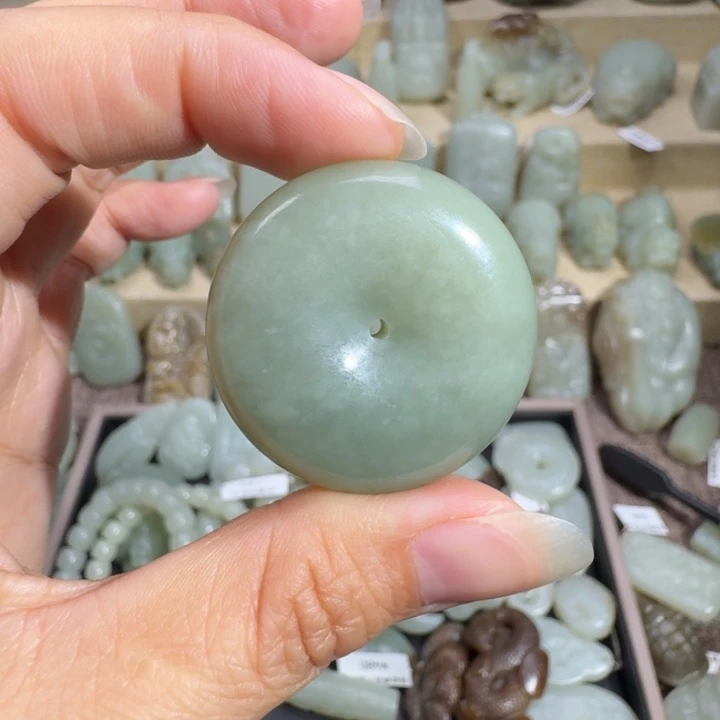 和田玉吊坠(不含链)未镶嵌