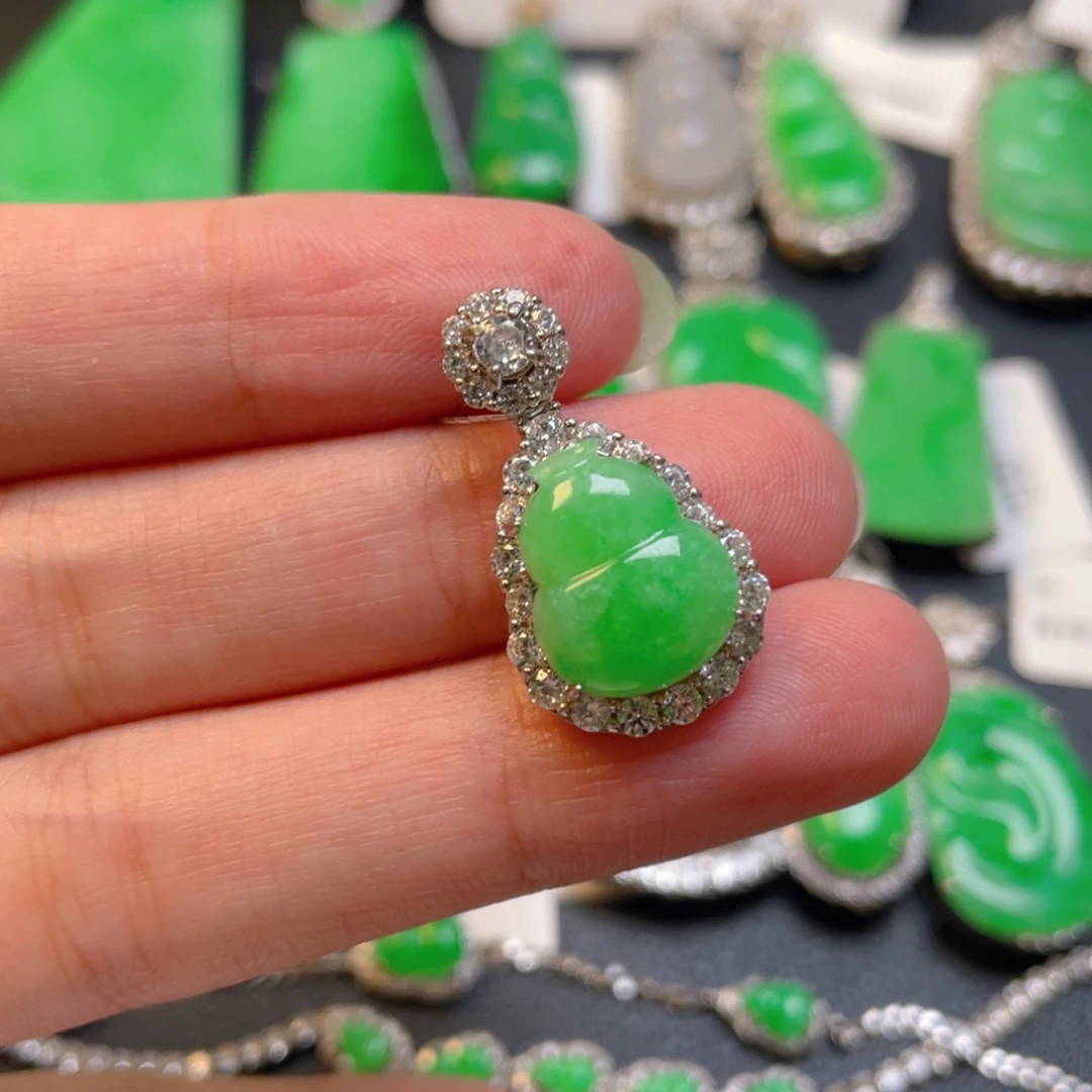 翡翠银S925镶嵌颈饰