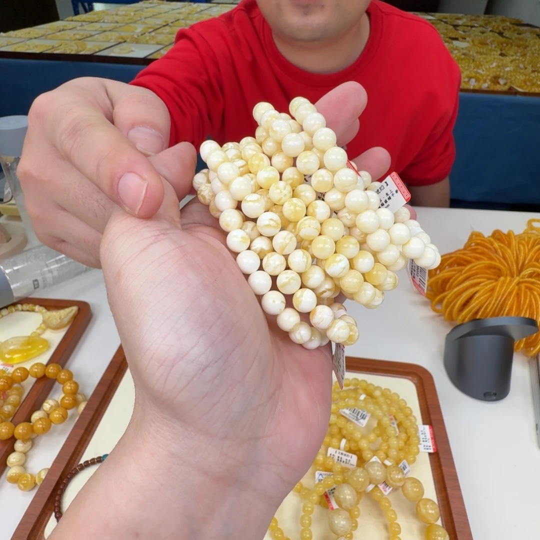 琥珀未镶嵌手链多样性发其一