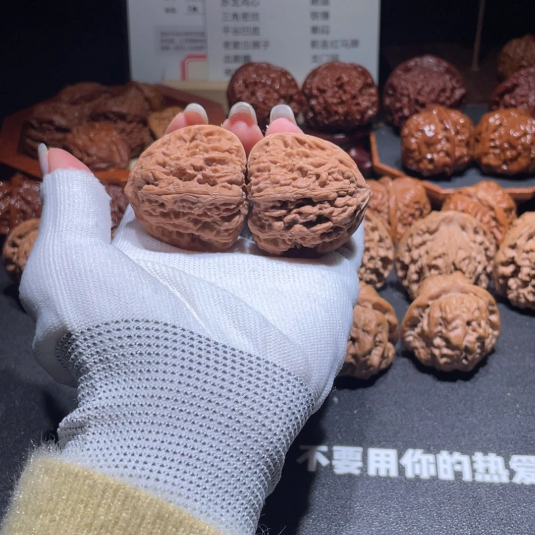 吊坠文玩核桃40.41平谷凹底9208