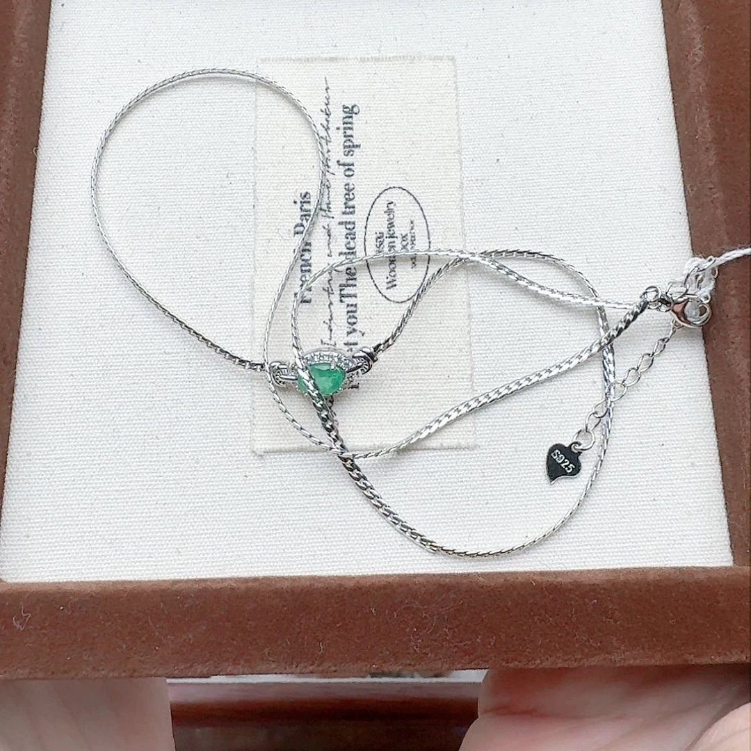 祖母绿颈饰银S925镶嵌