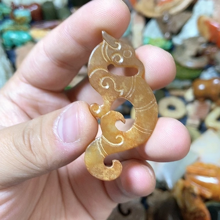 和田玉未镶嵌颈饰79