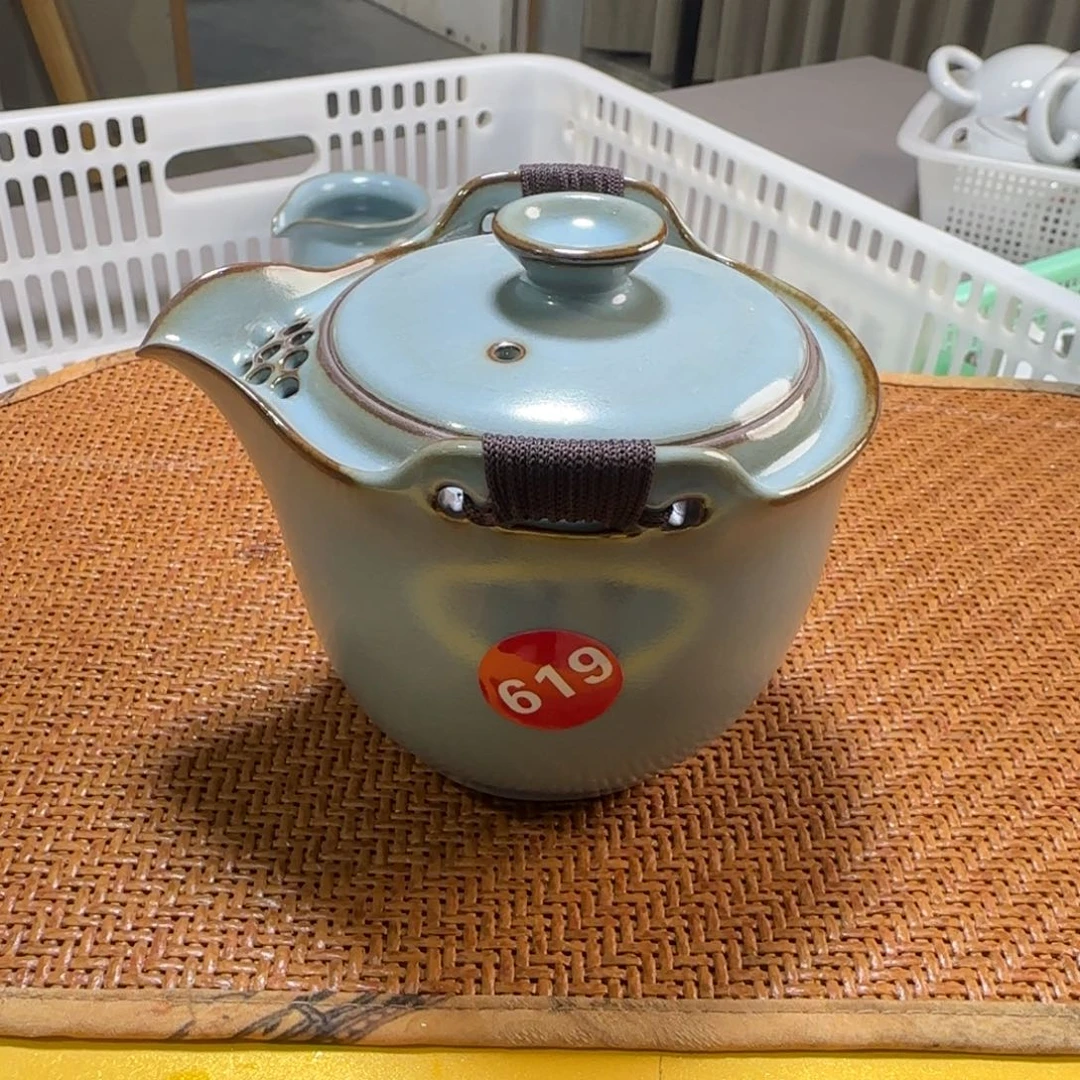 瓷片开片。微瑕！！！！！！