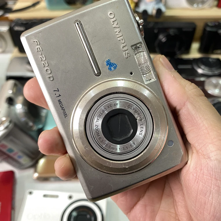 9新 Olympus/奥林巴斯 奥林巴斯FE220 冷白皮 送价值2百多的xk卡