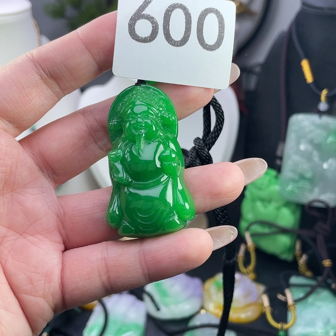 翡翠未镶嵌吊坠(赠链)