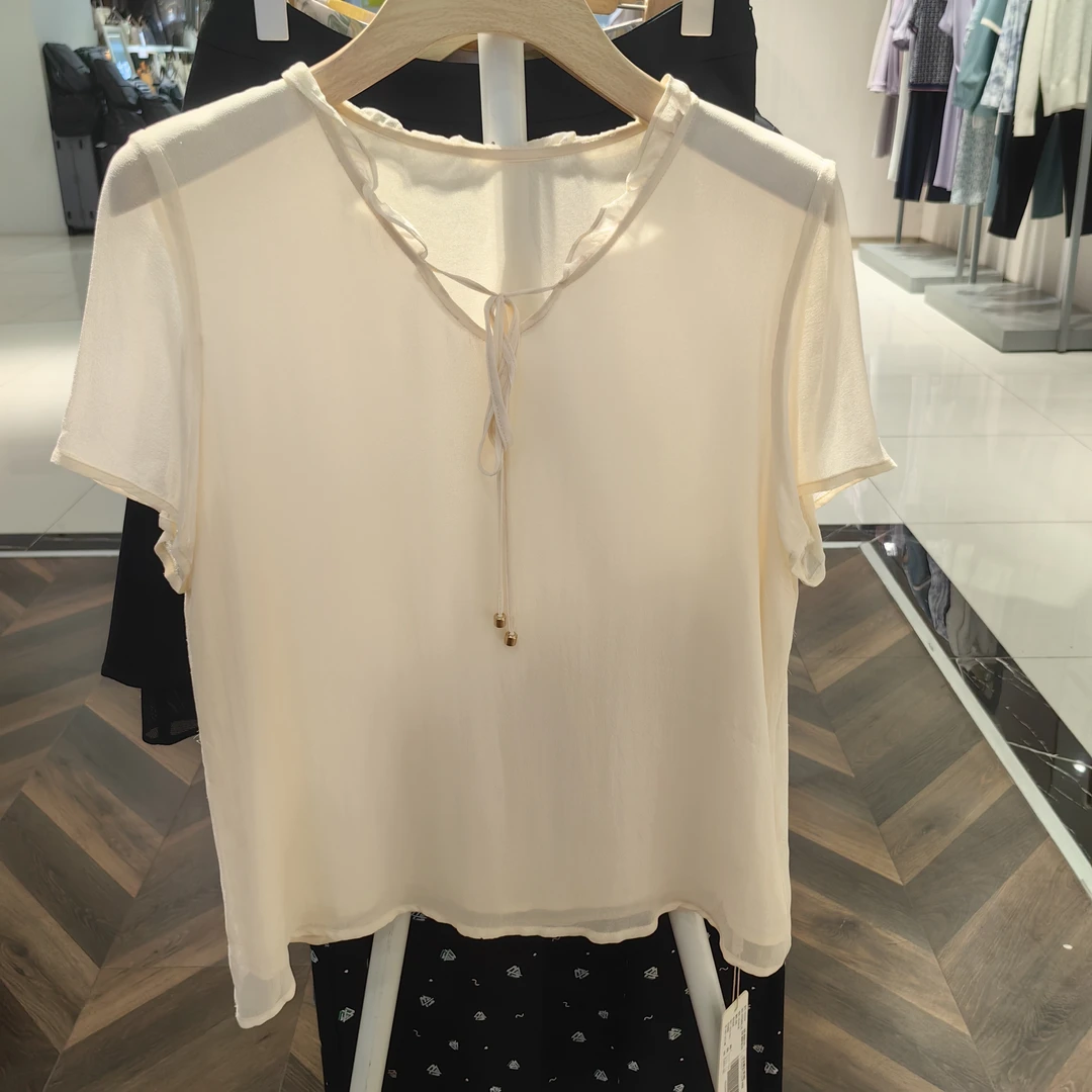 知臣木耳边真丝上衣