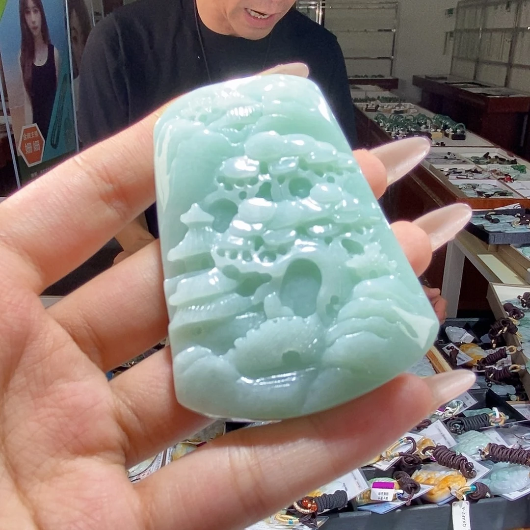 翡翠未镶嵌颈饰翡翠