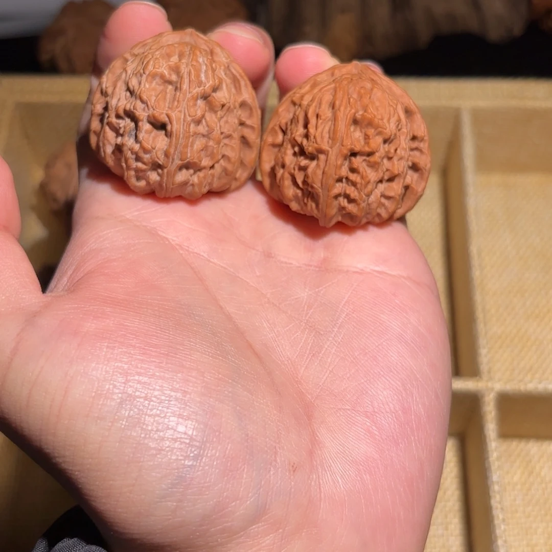 吊坠文玩核桃37三角白