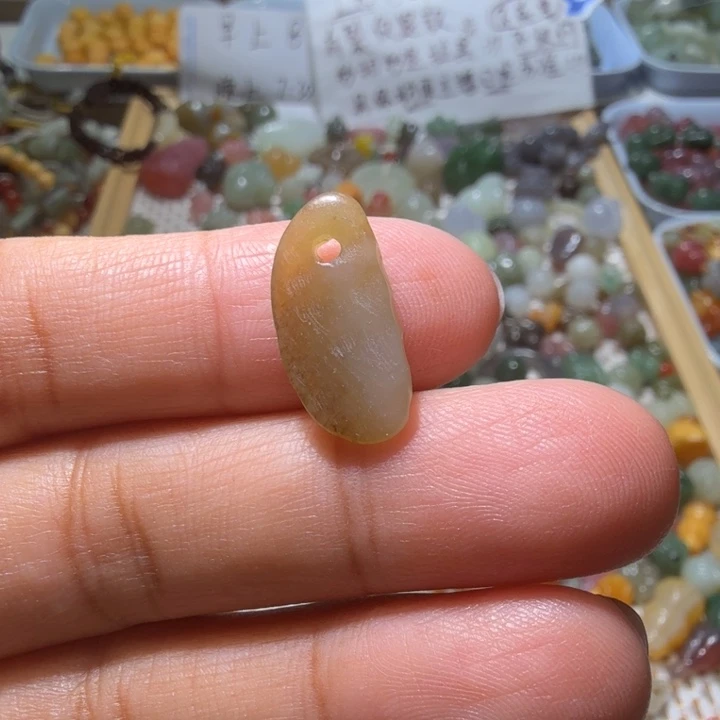 和田玉未镶嵌珠宝半成品
