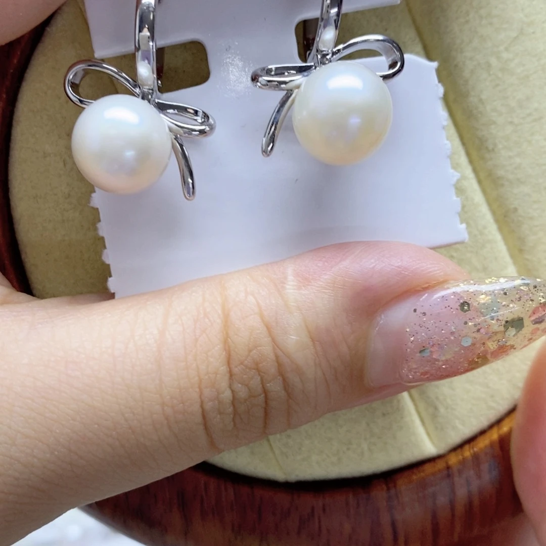 银S925镶嵌淡水珍珠耳饰