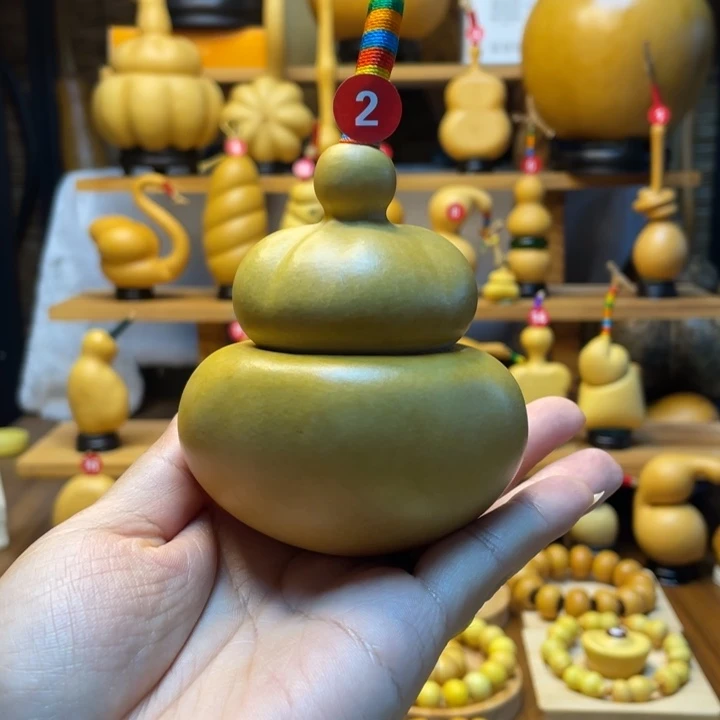 用***在天然葫芦自然生长