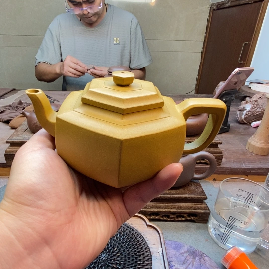 茶壶紫砂六方雪华（原矿黄金段泥350cc）