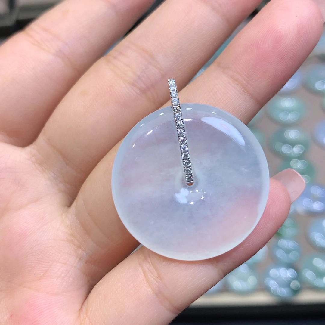 翡翠18K金镶嵌颈饰平安扣 28.2*5.3