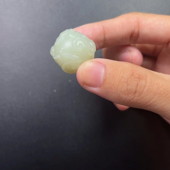 俞***铭和田玉未镶嵌挂件