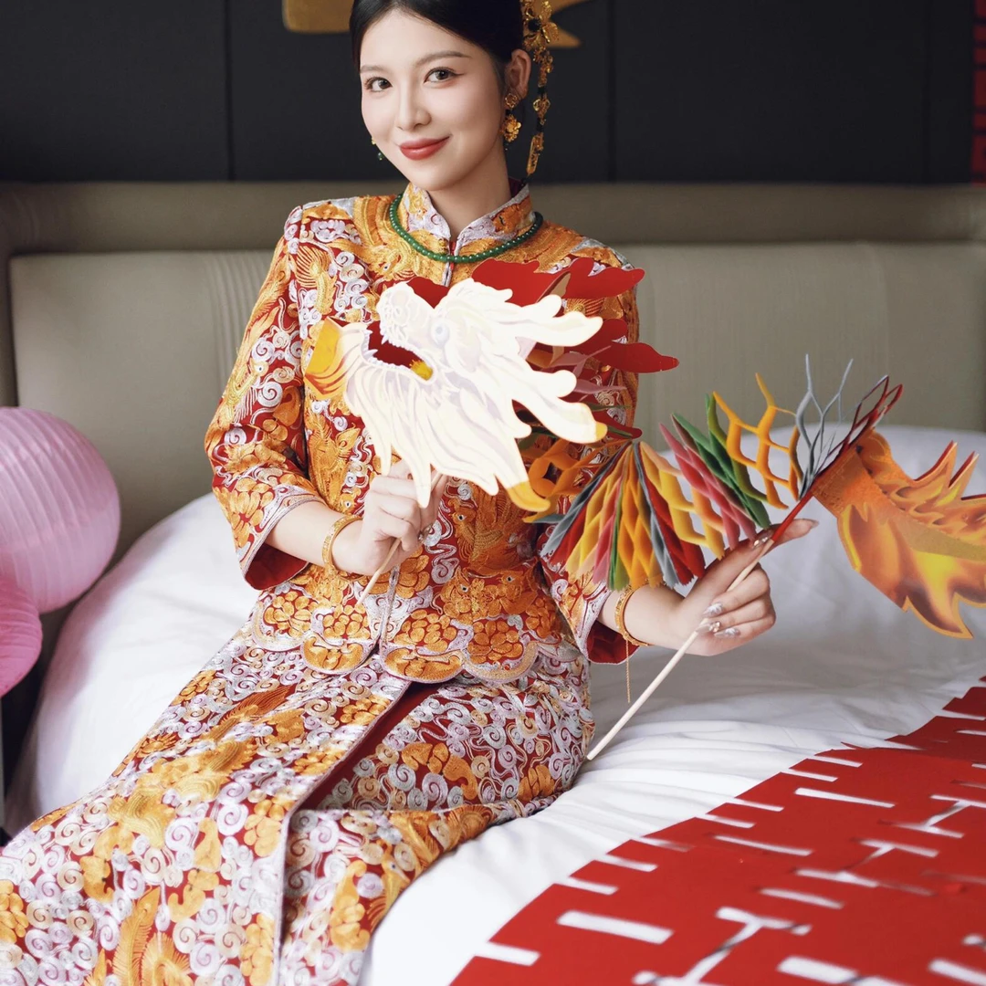 高级龙凤褂嫁衣2025新款秀禾服新娘结婚中式敬酒服修身褂后