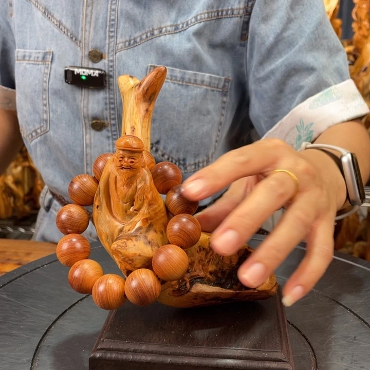 柏木（崖柏）随型摆件