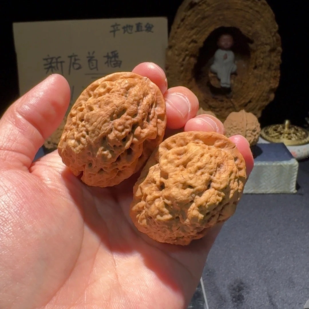 文玩核桃把件云南铁核桃34