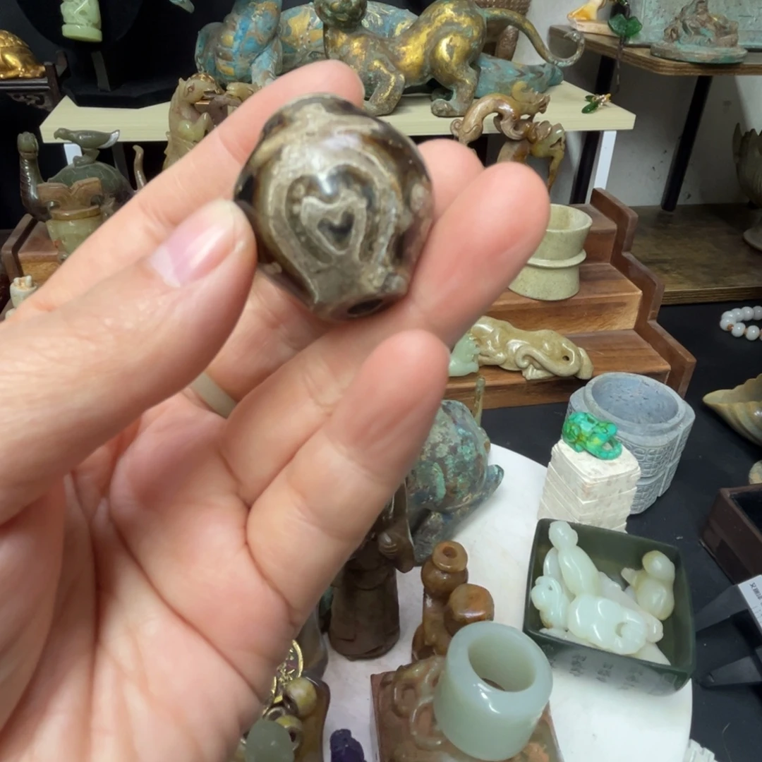 和田玉（糖玉）未镶嵌挂件