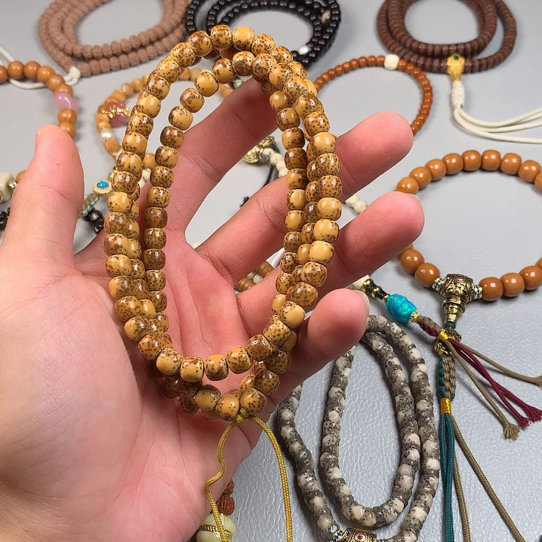 c***在星月菩提吊坠。。。。。。。。。。。