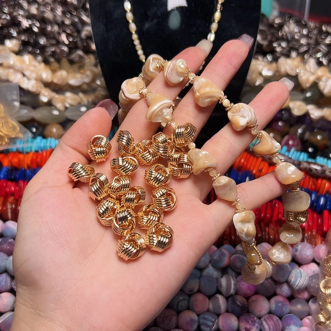 玛瑙/玉髓足银镶嵌珠宝半成品X119。金色镂空隔珠三个