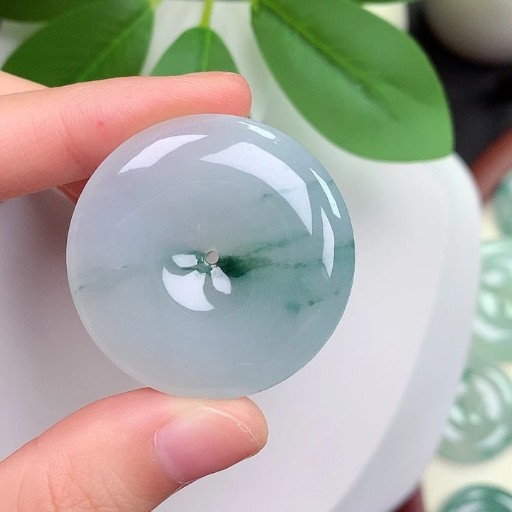 颈饰未镶嵌翡翠平安扣 35.4-6.3mm
