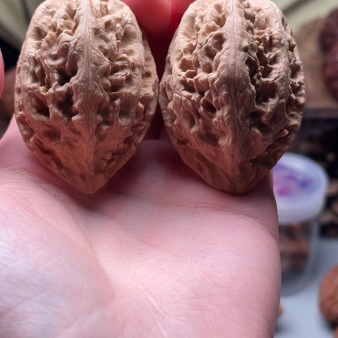 文玩核桃把件楸刀鱼127