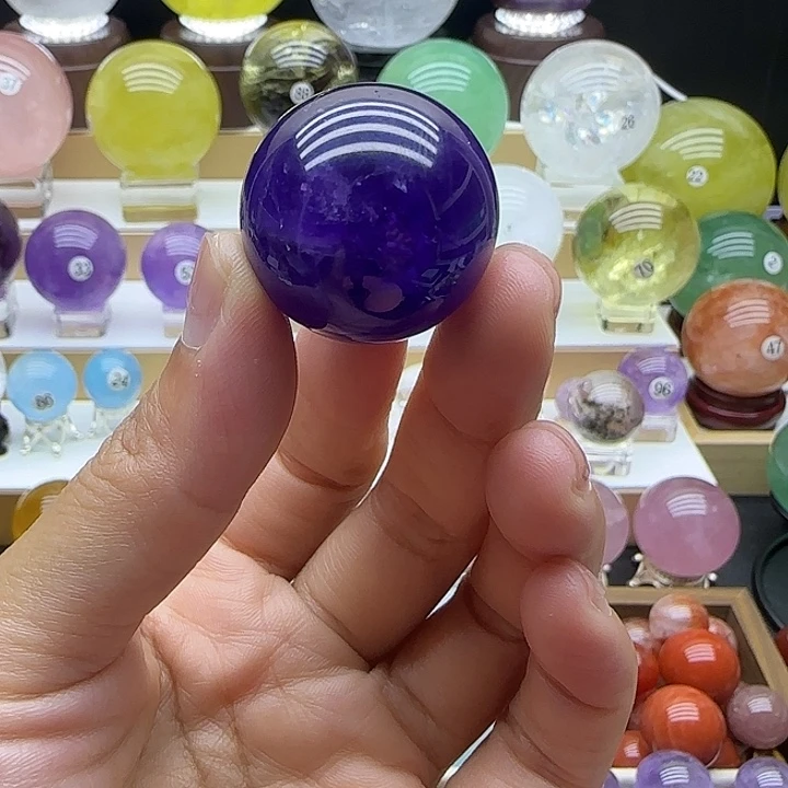 未镶嵌珠宝半成品水晶微瑕27.8mm