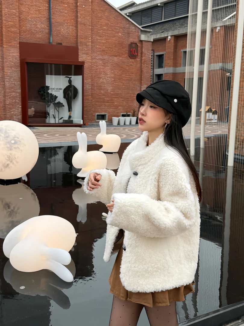 JEFN 100%羊羔毛「牛角云朵绒」立领精致短款-NK2546