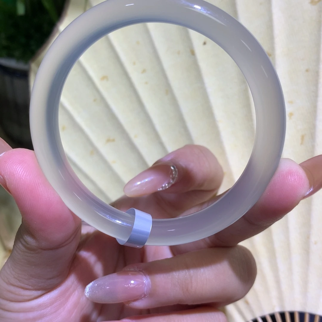 手镯玛瑙/玉髓未镶嵌白冰美人条