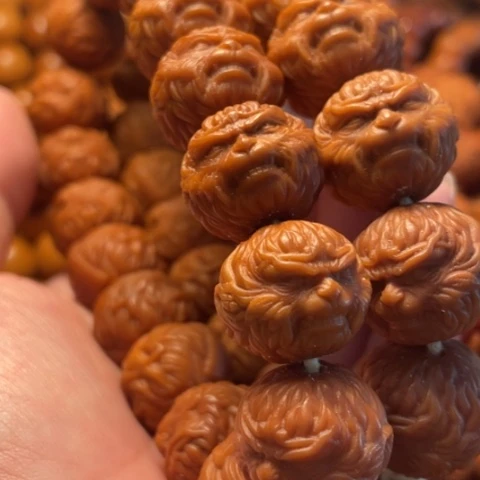 手串猴头核桃人****刀舞台