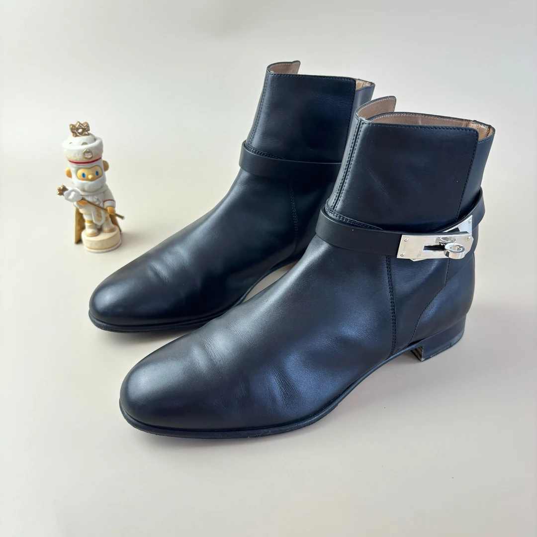 99新 Hermes/爱马仕 黑银Kelly扣短靴 38.5码 YLP2986