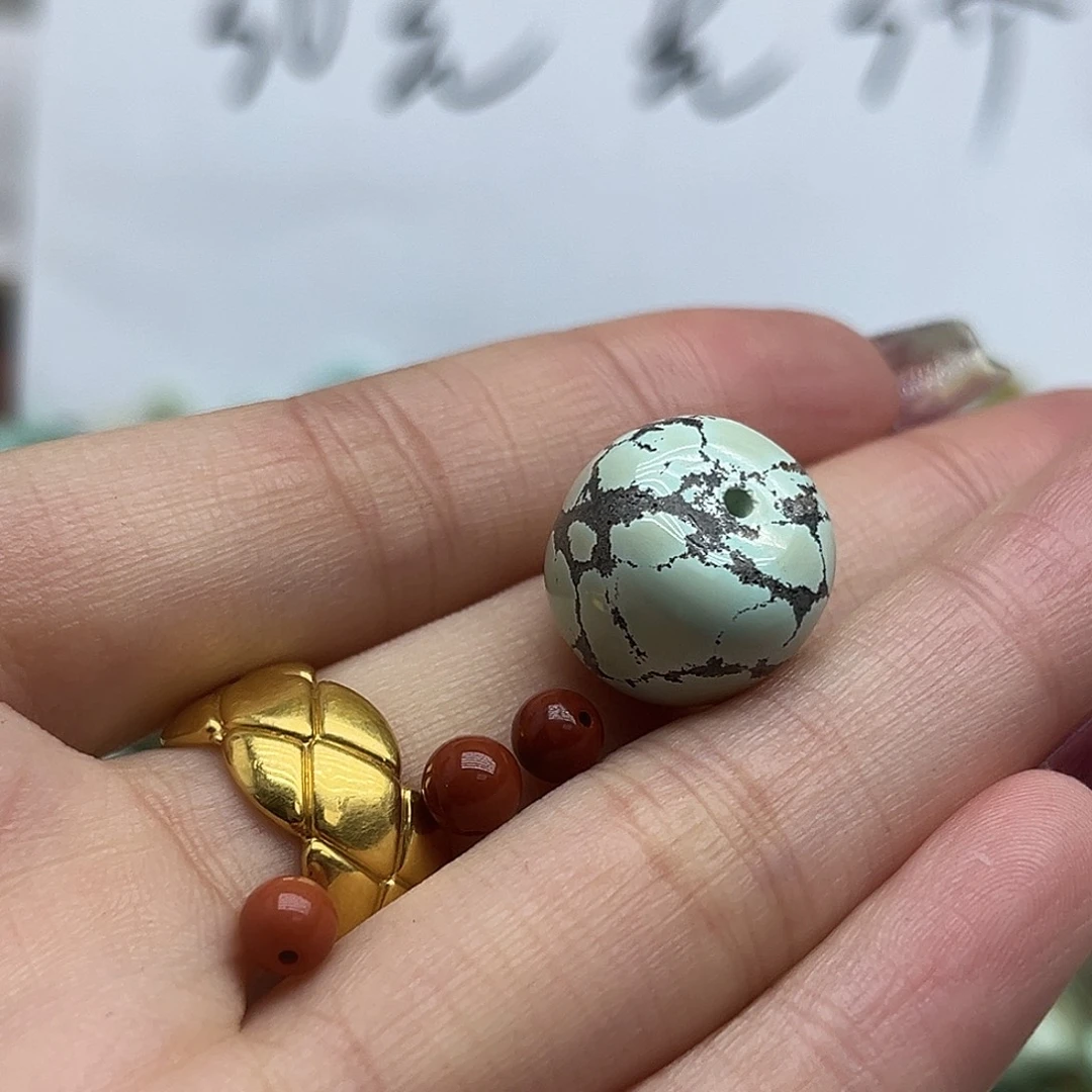 南红玛瑙未镶嵌珠宝奇石