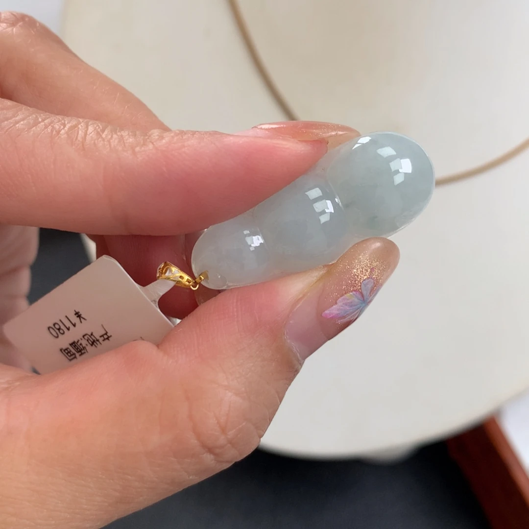 翡翠未镶嵌项圈0277586869975504890878