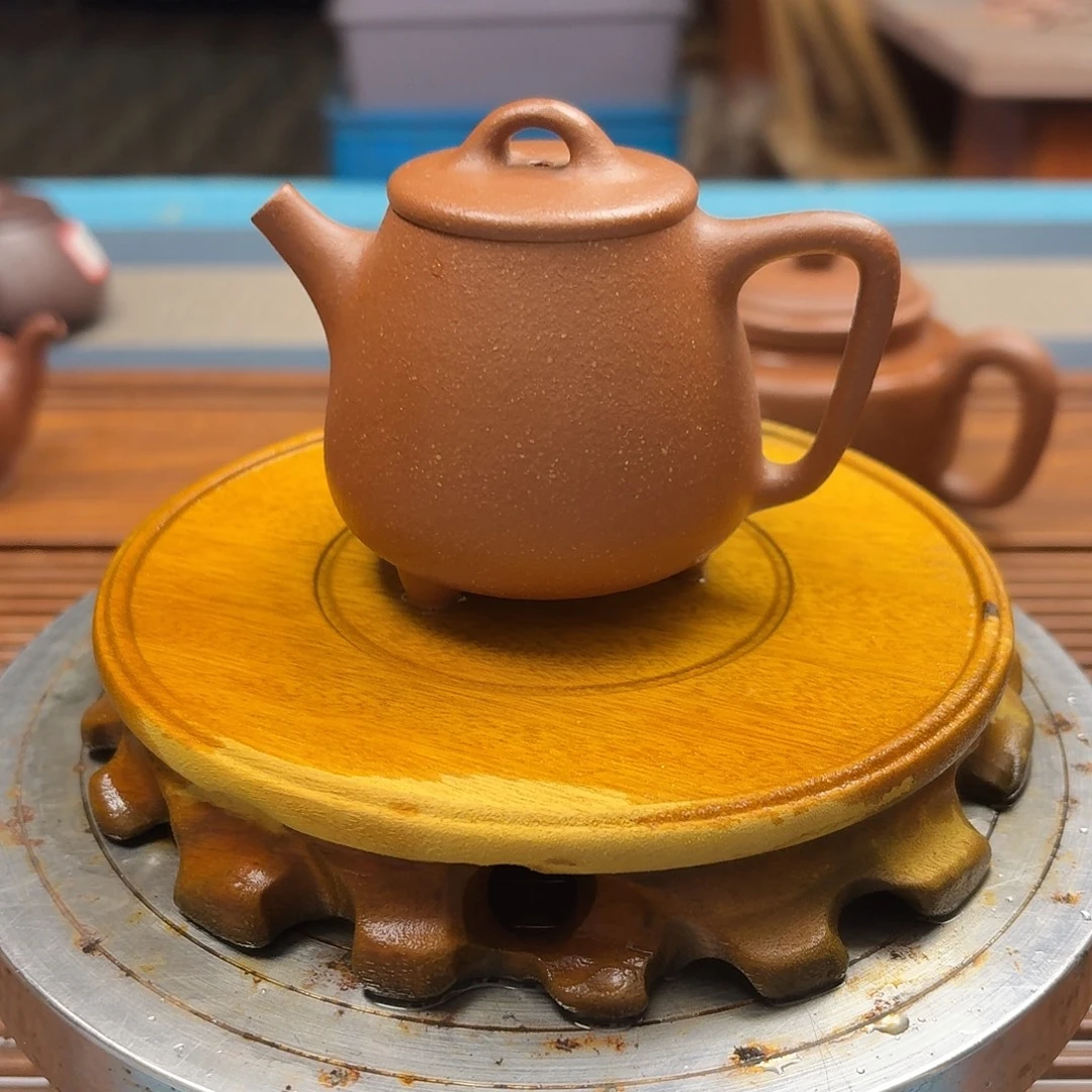 颜***人茶壶紫砂半手工制作